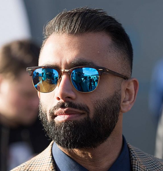 Ray-Ban-Clubmasters-with-bluee-mirrored-lenses